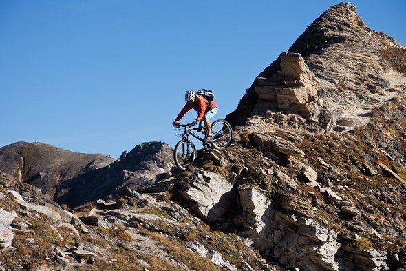 Keine Frage: Nicht alles ist fahrbar und schon gar nicht alles muss gefahren werden. Im Interview spricht Uta darüber, wie es ist, sich neu in die Sichtweise eines Mountainbikers hineinzuversetzen... Keine Frage: Nicht alles ist fahrbar und schon gar nicht alles muss gefahren werden. Im Interview spricht Uta darüber, wie es ist, sich neu in die Sichtweise eines Mountainbikers hineinzuversetzen...