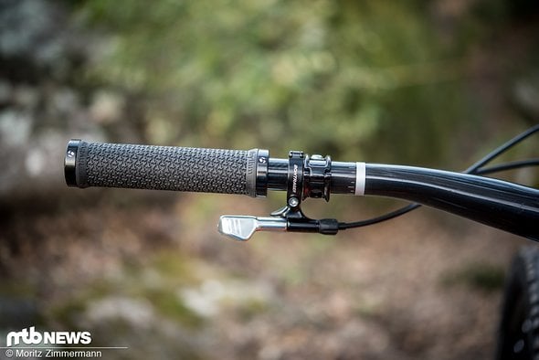 Die Sattelstütze stammt wie viele weitere Anbauteile von der Hausmarke Bontrager Die Sattelstütze stammt wie viele weitere Anbauteile von der Hausmarke Bontrager