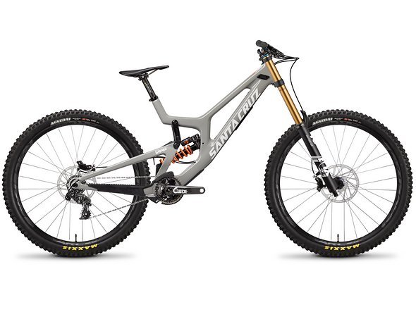 27,5" oder 29"? Santa Cruz bietet beim neuen V10 beide Varianten an 27,5" oder 29"? Santa Cruz bietet beim neuen V10 beide Varianten an