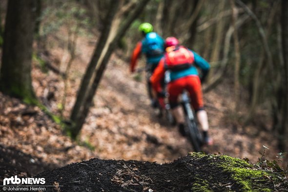 “Hero Dirt”? Ja, ganz genau! Die Waldpassagen sind auch bei Nässe gut befahrbar und bieten meistens ordentlich Grip “Hero Dirt”? Ja, ganz genau! Die Waldpassagen sind auch bei Nässe gut befahrbar und bieten meistens ordentlich Grip