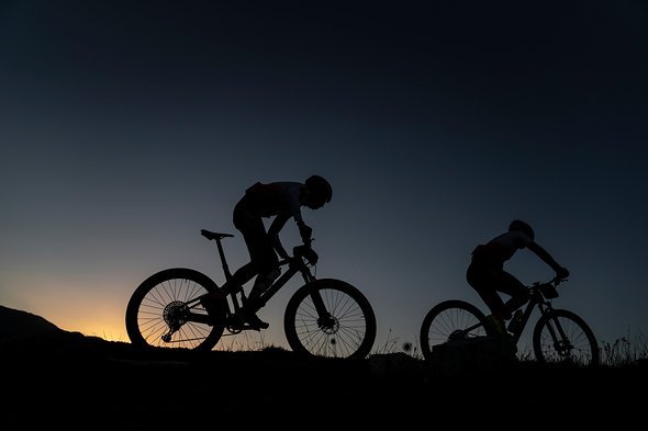 Teams ride the prologue during stage 4 of the 2019 Absa Cape Epic Mountain Bike stage race from Oak Valley Estate in Elgin, South Africa on the 21st March 2019.

Photo by Nick Muzik/Cape Epic

PLEASE ENSURE THE APPROPRIATE CREDIT IS GIVEN TO THE 