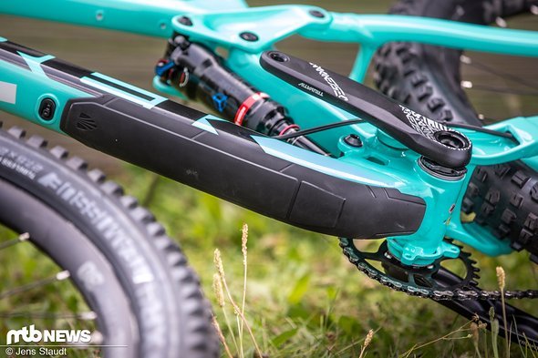 Remedy 9.7 und 8 kommen mit dem RT3-Dämpfer ohne ThruShaft-Technik aus Remedy 9.7 und 8 kommen mit dem RT3-Dämpfer ohne ThruShaft-Technik aus