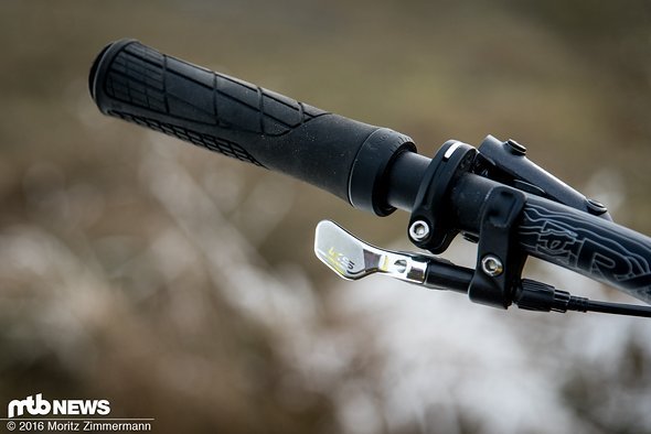Eine Variostütze darf an keinem modernen Trailbike mehr fehlen – Ghost setzt auf die KS Lev Integra mit 150 mm Verstellbereich. Eine Variostütze darf an keinem modernen Trailbike mehr fehlen – Ghost setzt auf die KS Lev Integra mit 150 mm Verstellbereich.