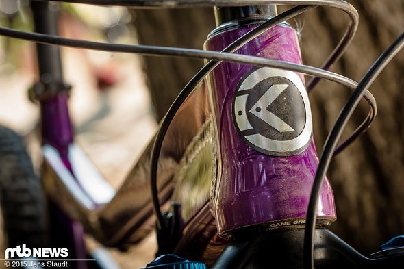 Stolz prangt das Knolly-Logo auf dem Steuerrohr Stolz prangt das Knolly-Logo auf dem Steuerrohr