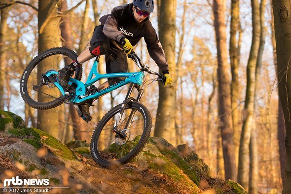Je gröber das Geläuf, desto wohler fühlt sich das Evil The Wreckoning – der Federweg scheint nicht enden zu wollen! Je gröber das Geläuf, desto wohler fühlt sich das Evil The Wreckoning – der Federweg scheint nicht enden zu wollen!