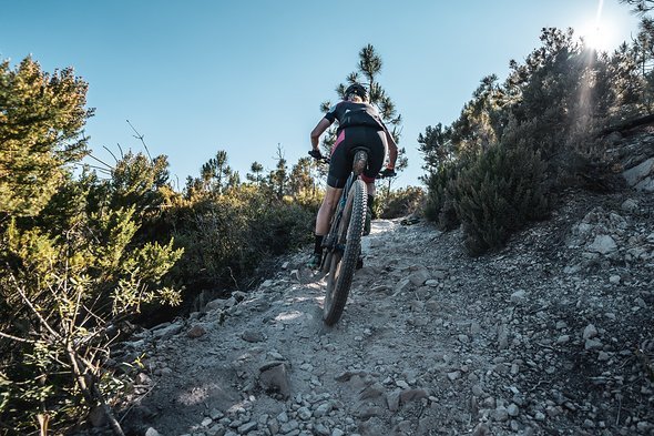 Technische Uphills kennzeichnen die Strecke in Finale Ligure Technische Uphills kennzeichnen die Strecke in Finale Ligure
