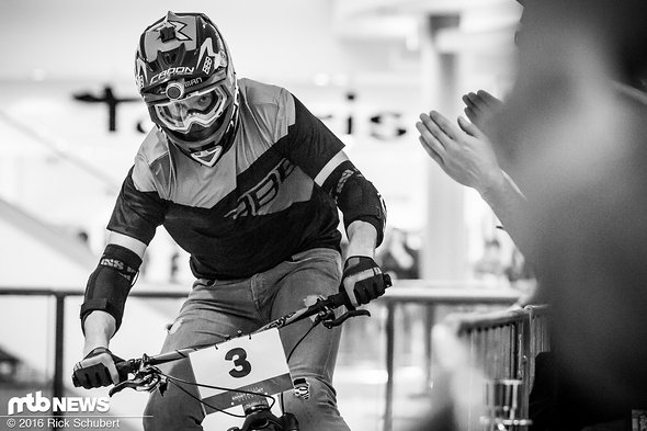 Obwohl er 2013 sein Rückzug aus dem aktiven Rennsport bekannt gab sieht man Joost Wichman noch ab und zu an der Startlinie Obwohl er 2013 sein Rückzug aus dem aktiven Rennsport bekannt gab sieht man Joost Wichman noch ab und zu an der Startlinie