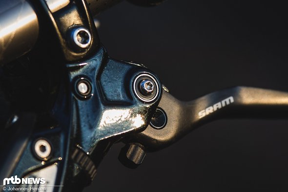 Exklusiv für die SRAM G2 Ultimate: Industriegelagerte Hebel Exklusiv für die SRAM G2 Ultimate: Industriegelagerte Hebel