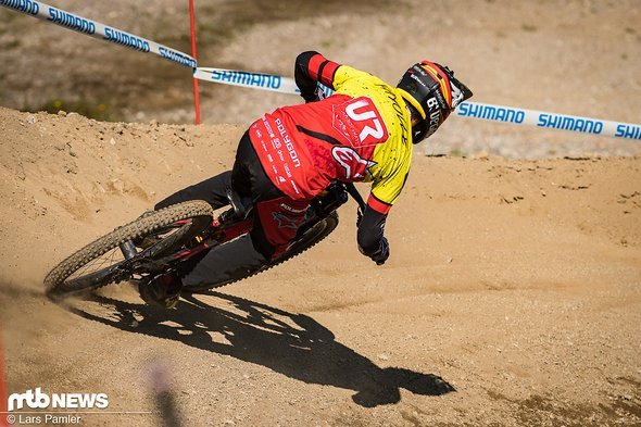 Alexandre Fayolle hingegen fährt seit seinem World Cup-Sieg am Anfang des Jahres sehr stark Alexandre Fayolle hingegen fährt seit seinem World Cup-Sieg am Anfang des Jahres sehr stark