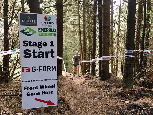 Irland begrüsste uns die ersten Tage mit traumhaftem Sonnenschein. Im Wald war es (im Training zumindest noch) trocken und schnell. Irland begrüsste uns die ersten Tage mit traumhaftem Sonnenschein. Im Wald war es (im Training zumindest noch) trocken und schnell.