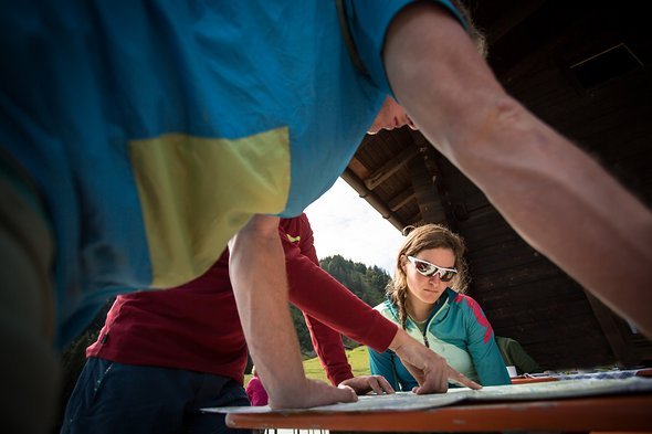 Die Zusammenarbeit mit den Locals ist bei der Recherche von Reisegeschichten unbezahlbar. Ebenso ist es wichtig zu respektieren, wenn sie gewisse Wege nicht veröffentlicht haben möchten. Die Zusammenarbeit mit den Locals ist bei der Recherche von Reisegeschichten unbezahlbar. Ebenso ist es wichtig zu respektieren, wenn sie gewisse Wege nicht veröffentlicht haben möchten.