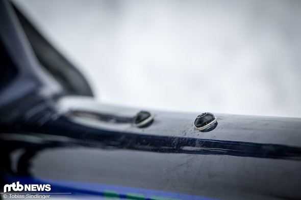 Auch wenn Flaschenhalter im Wettkampfeinsatz beim Cyclocross nicht oft zum Einsatz kommen, sind sie im Alltags- und Trainingseinsatz unverzichtbar Auch wenn Flaschenhalter im Wettkampfeinsatz beim Cyclocross nicht oft zum Einsatz kommen, sind sie im Alltags- und Trainingseinsatz unverzichtbar