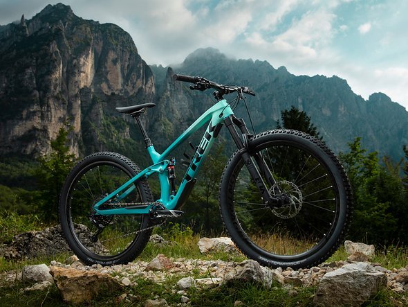 Trek Fuel EX 9.8 Miami Green to Teal Fade Trek Fuel EX 9.8 Miami Green to Teal Fade