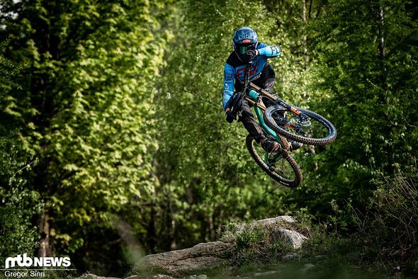 Die Bikepark-Tauglichkeit hingegen ließ sich am Geißkopf mit seinem Mix aus sehr ruppigen und flowigen Segmenten gut überprüfen. Die Bikepark-Tauglichkeit hingegen ließ sich am Geißkopf mit seinem Mix aus sehr ruppigen und flowigen Segmenten gut überprüfen.