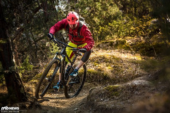BMC verbaut am Speedfox keine 150 mm Reverb, bei dem hohen Sattelrohr eine gute Wahl. BMC verbaut am Speedfox keine 150 mm Reverb, bei dem hohen Sattelrohr eine gute Wahl.