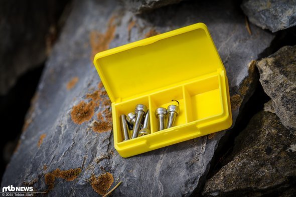 Ersatzteilkiste für den BullBar 30/34 mit neuen Schrauben, falls man mal eine verlieren sollte Ersatzteilkiste für den BullBar 30/34 mit neuen Schrauben, falls man mal eine verlieren sollte