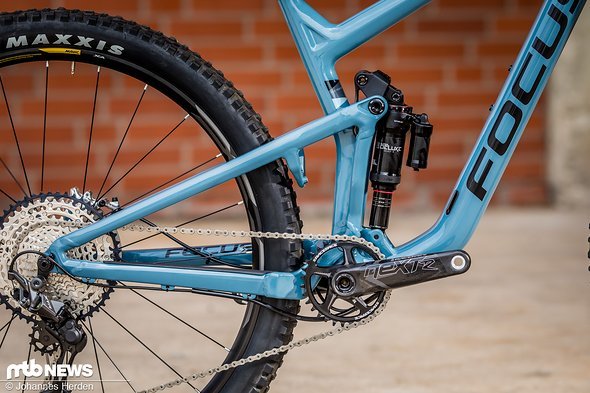 Auch im Hinterbau findet sich RockShox-Technik: Verbaut ist ein RockShox Super Deluxe Select+ Dämpfer Auch im Hinterbau findet sich RockShox-Technik: Verbaut ist ein RockShox Super Deluxe Select+ Dämpfer