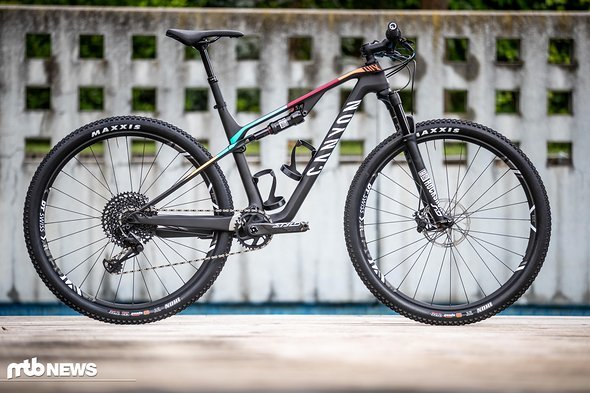 Canyon Lux CF SL 8.0 Pro Race Canyon Lux CF SL 8.0 Pro Race