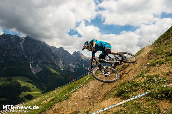 Beim Ride with the Pros in Leogang nutzt Maxi die Gelegenheit, die Bikes der schnellsten Biker im World Cup zu fahren Beim Ride with the Pros in Leogang nutzt Maxi die Gelegenheit, die Bikes der schnellsten Biker im World Cup zu fahren