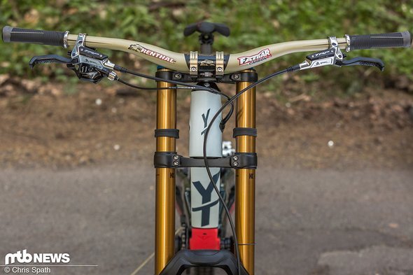 Besonders macht das YT Tues 2018 vor allem auch das mitwachsende Steuerrohr Besonders macht das YT Tues 2018 vor allem auch das mitwachsende Steuerrohr