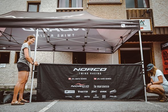 Als Team Manager & Racer ist man selbst verantwortlich: Für Pit Design, Logistik, Reservierungen, Support Staff rekrutieren, Media und Team Manager Meetings Als Team Manager & Racer ist man selbst verantwortlich: Für Pit Design, Logistik, Reservierungen, Support Staff rekrutieren, Media und Team Manager Meetings