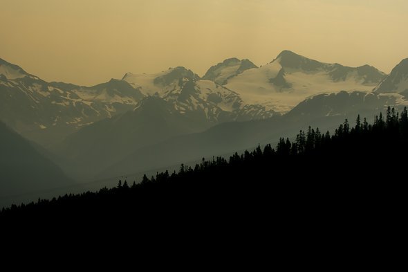 Teilweise konnte man kaum mehr die Bergspitzen sehen und die Luftqualität erreichte eine gefährliche Skala Teilweise konnte man kaum mehr die Bergspitzen sehen und die Luftqualität erreichte eine gefährliche Skala