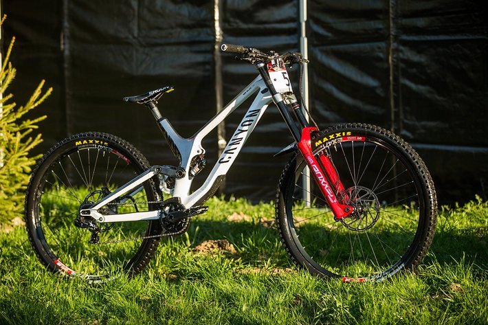 xl downhill bike