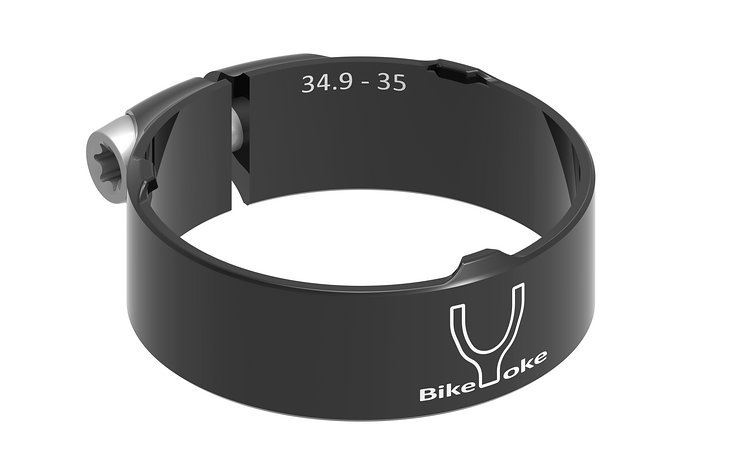 Die BikeYoke Squeezy-Sattelklemme soll mit einer schonenden Klemmung, niedrigem Gewicht und einer schicken Optik punkten. Die BikeYoke Squeezy-Sattelklemme soll mit einer schonenden Klemmung, niedrigem Gewicht und einer schicken Optik punkten.