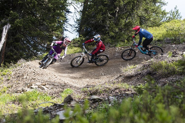 Der Bikepark in Wagrain entlang der Flying Mozart Gondelbahn ist längst als internationaler Biker- Hotspot bekannt. Der Bikepark in Wagrain entlang der Flying Mozart Gondelbahn ist längst als internationaler Biker- Hotspot bekannt.