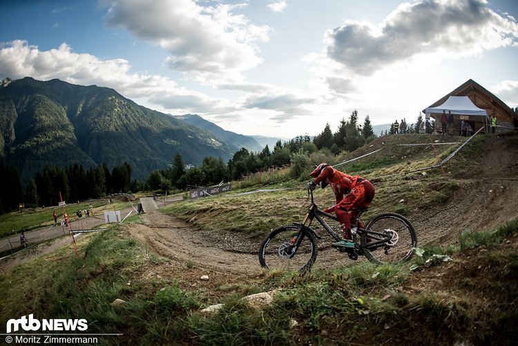 Das Rennen in Les Gets hat sie noch verletzungsbedingt verpasst, in Val di Sole hat es nun mit dem ersten Sieg der Karriere geklappt