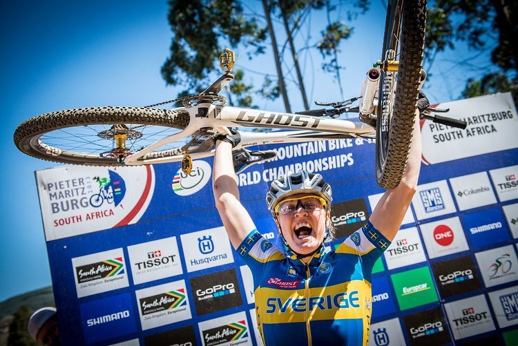 Zwei Jahre lang war Alexandra Engen das Maß der Dinge im Cross-Country-Eliminator. Nun beendet die Schwedin nach einer langen Leidenszeit ihre Karriere Zwei Jahre lang war Alexandra Engen das Maß der Dinge im Cross-Country-Eliminator. Nun beendet die Schwedin nach einer langen Leidenszeit ihre Karriere