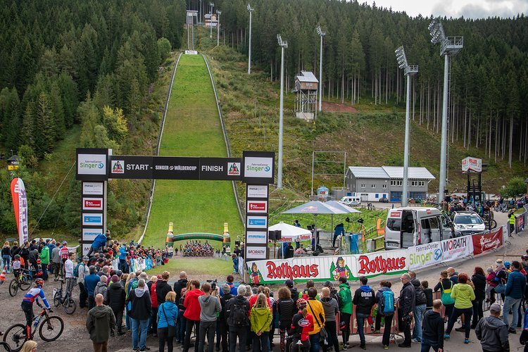 Schauplatz des Bundesligafinales 2019: Die Hochfirstschanze in Titisee-Neustadt Schauplatz des Bundesligafinales 2019: Die Hochfirstschanze in Titisee-Neustadt