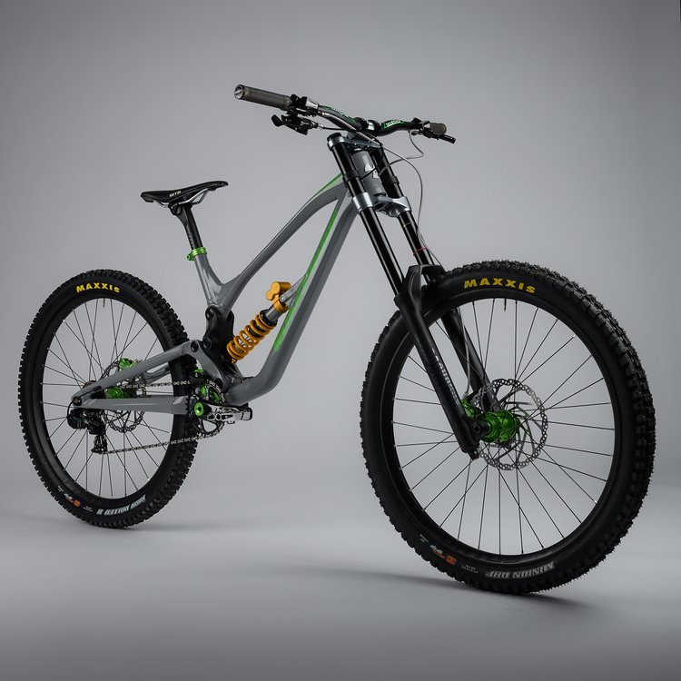 Das neue Nukeproof Dissent ist das Arbeitsgerät des Briten Adam Brayton und soll bald bei Nukeproof-Händlern verfügbar sein Das neue Nukeproof Dissent ist das Arbeitsgerät des Briten Adam Brayton und soll bald bei Nukeproof-Händlern verfügbar sein