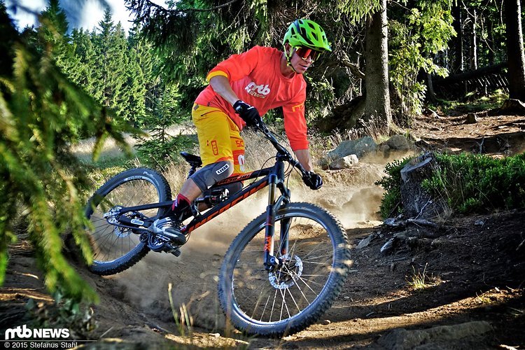 Hier versuche ich aktiv zu driften Hier versuche ich aktiv zu driften