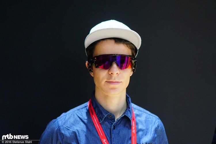 Von vorn verrät fast nichts die Smart-Brille Von vorn verrät fast nichts die Smart-Brille