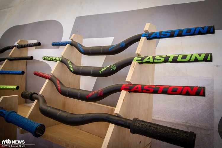 Daneben gibt es weiterhin ein breites Angebot an Lenkern von Easton Daneben gibt es weiterhin ein breites Angebot an Lenkern von Easton