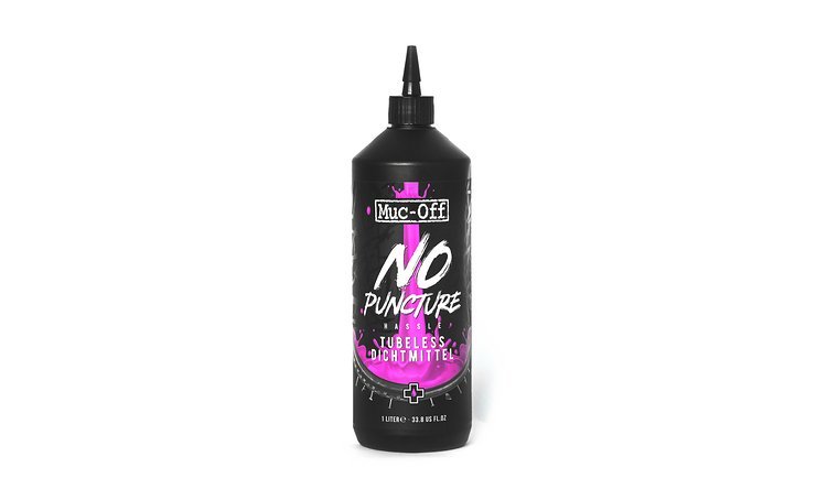 Die Muc-Off „No Puncture Hassle“ Tubeless-Dichtmilch gibt es in Gebinden von 140 ml, 1 Liter und 5 Liter zu kaufen Die Muc-Off „No Puncture Hassle“ Tubeless-Dichtmilch gibt es in Gebinden von 140 ml, 1 Liter und 5 Liter zu kaufen