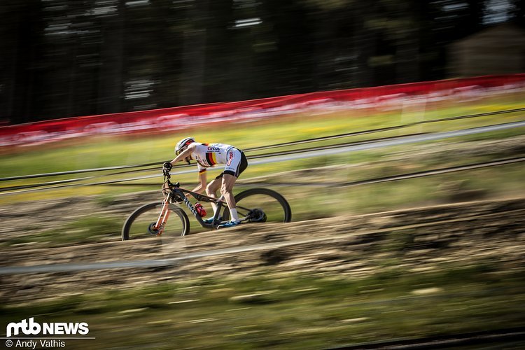 Ronja Eibl sicherte sich in Vallnord ihren ersten U23-Weltcupsieg. In Les Gets gilt die deutsche Meisterin als Favoritin Ronja Eibl sicherte sich in Vallnord ihren ersten U23-Weltcupsieg. In Les Gets gilt die deutsche Meisterin als Favoritin