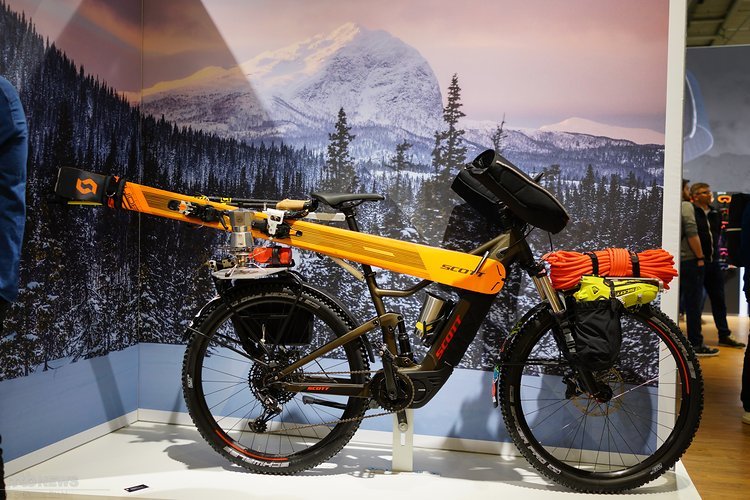 Gepackt und bereit für den Weg zur Tour mit dem Scott SK-eRide Gepackt und bereit für den Weg zur Tour mit dem Scott SK-eRide
