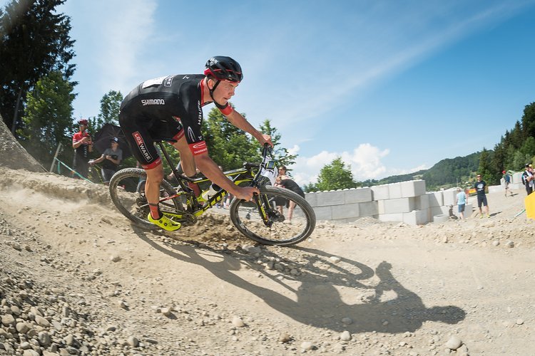 Georg Egger war beim Rennen in der Schweiz couragiert unterwegs. Lange lag der Fahrer des Lexware-Teams unter ersten zehn Fahrern - am Ende belegte er den 16. Rang Georg Egger war beim Rennen in der Schweiz couragiert unterwegs. Lange lag der Fahrer des Lexware-Teams unter ersten zehn Fahrern - am Ende belegte er den 16. Rang