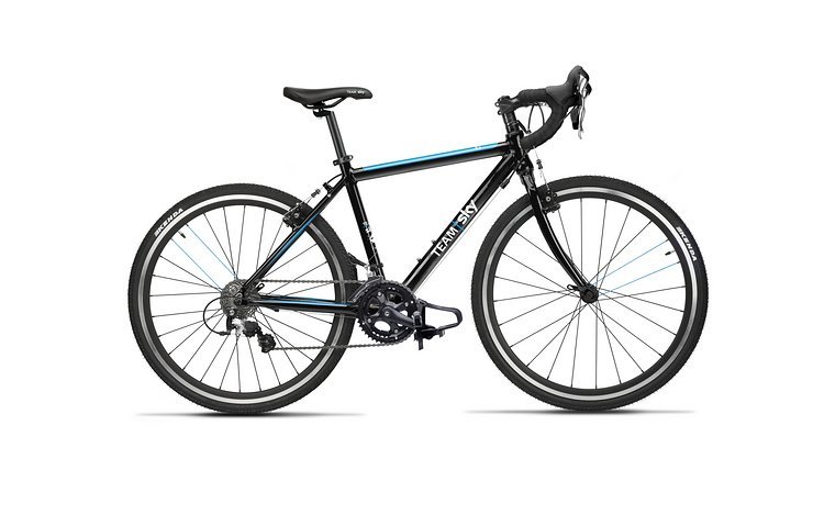 Die Frog Bikes Kinder-Rennräder wurden in Zusammenarbeit mit dem Tour de France-Team Sky entwickelt. Die Frog Bikes Kinder-Rennräder wurden in Zusammenarbeit mit dem Tour de France-Team Sky entwickelt.