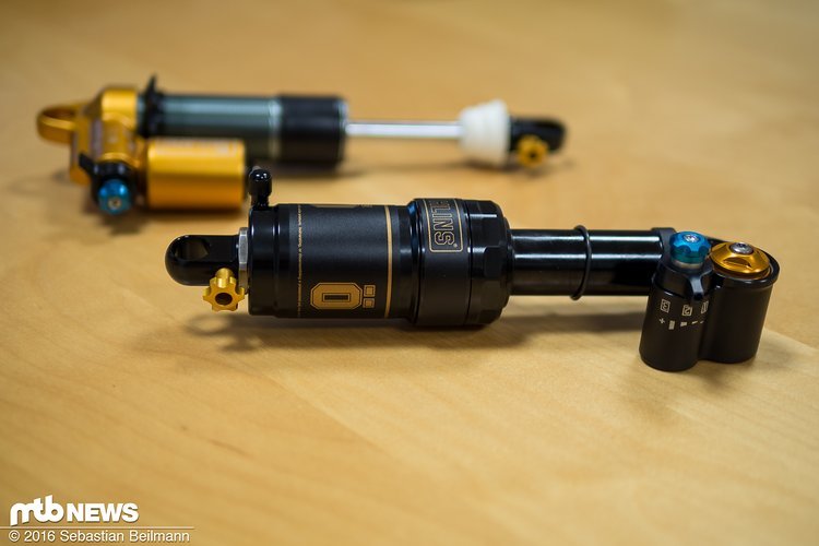 Der Öhlins STX 22 Air Dämpfer – Für die beste Performance empfiehlt Öhlins jedoch den Stahlfeder Dämpfer. Der Öhlins STX 22 Air Dämpfer – Für die beste Performance empfiehlt Öhlins jedoch den Stahlfeder Dämpfer.