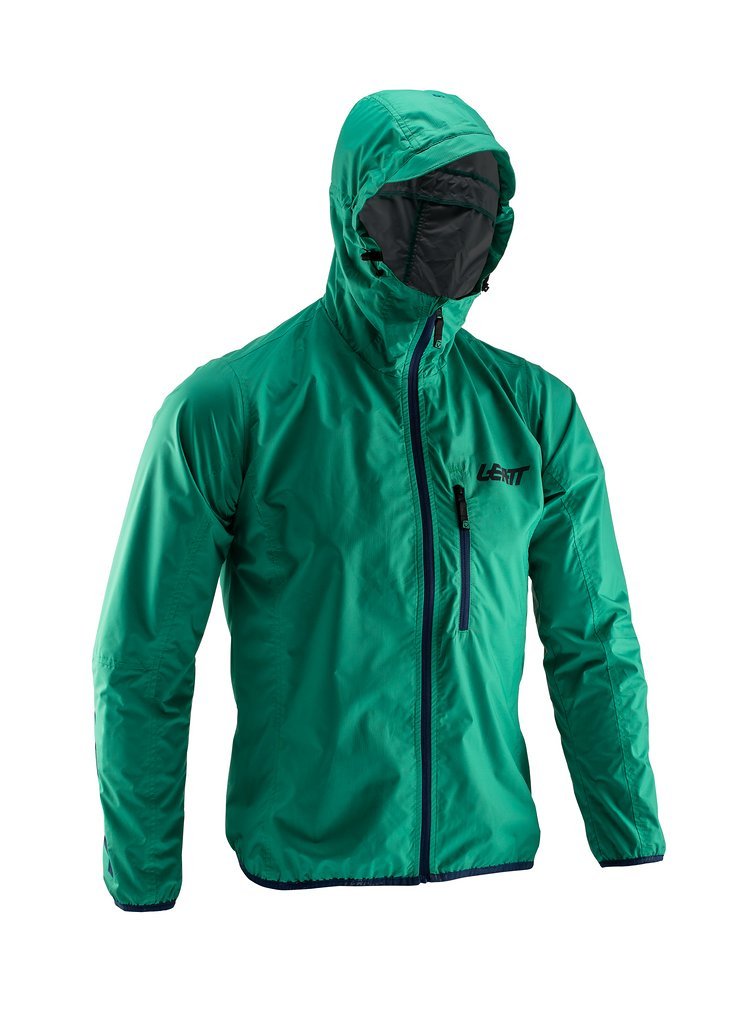 Die Leatt Jacket DBX 2.0 schützt vor Regen und Wind