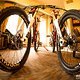Rampage-Maschinen: Die Knolly Podium-Teambikes mit Suntour Rux-Gabeln
