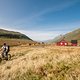 Am Ende vom Romsdalen öffnet sich das Tal zum letzten Mal. Eine Hochebene mit Hütten wie aus dem Bilderbuch