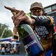 Jackson Goldstone weiß Bescheid: Da hinten ist Leogang und da muss der World Cup-Zirkus nun innerhalb kürzester Zeit hin, denn am Samstag steht bereits das dritte Rennen dieser packenden Saison an