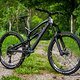 Das Nukeproof Mega 275c RS kommt mit schickem mattschwarzem Carbon-Rahmen, hochwertigem RockShox-Fahrwerk und vollständiger SRAM-Ausstattung inklusive X01 Eagle-Schaltung und Code R-Bremsen daher.