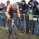 Regen hatte den Kurs vollständig aufgeweicht, Grün gab es nur direkt am Gatter