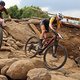 Eibl vor Terpstra im Rock Garden. Im weiteren Verlauf des Rennes setzte sich die Niederländerin von ihrer Konkurrentin ab.