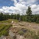 Die dritte Etappe startete in Stronie Śląskie in Tschechien und endete im polnischen Złoty Stok. Dazwischen lag ein Singletrail, der sich vierzig Kilometer an der Grenze entlangtastete.